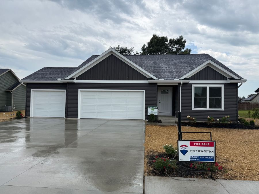 1,432 sq ft home in  Milford